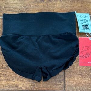 Tiger Black Black Spandex Short Dance Shorts